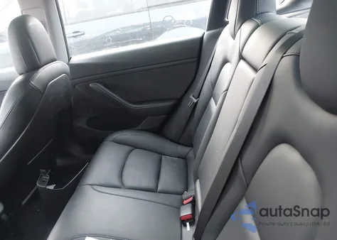 2021 Tesla Model 3 Long Range Dual Motor All-Wheel Drive z USA, uszkodzony, nr VIN 5YJ3E1EB5MF044548